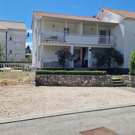 Apartment Hrzina Krk Town Luaran gambar