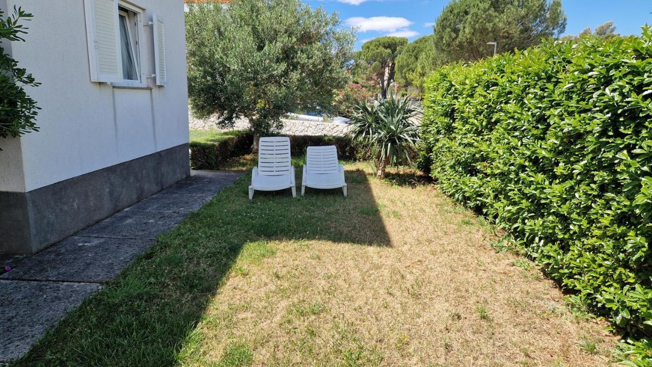 Apartment Hrzina Krk Town Luaran gambar