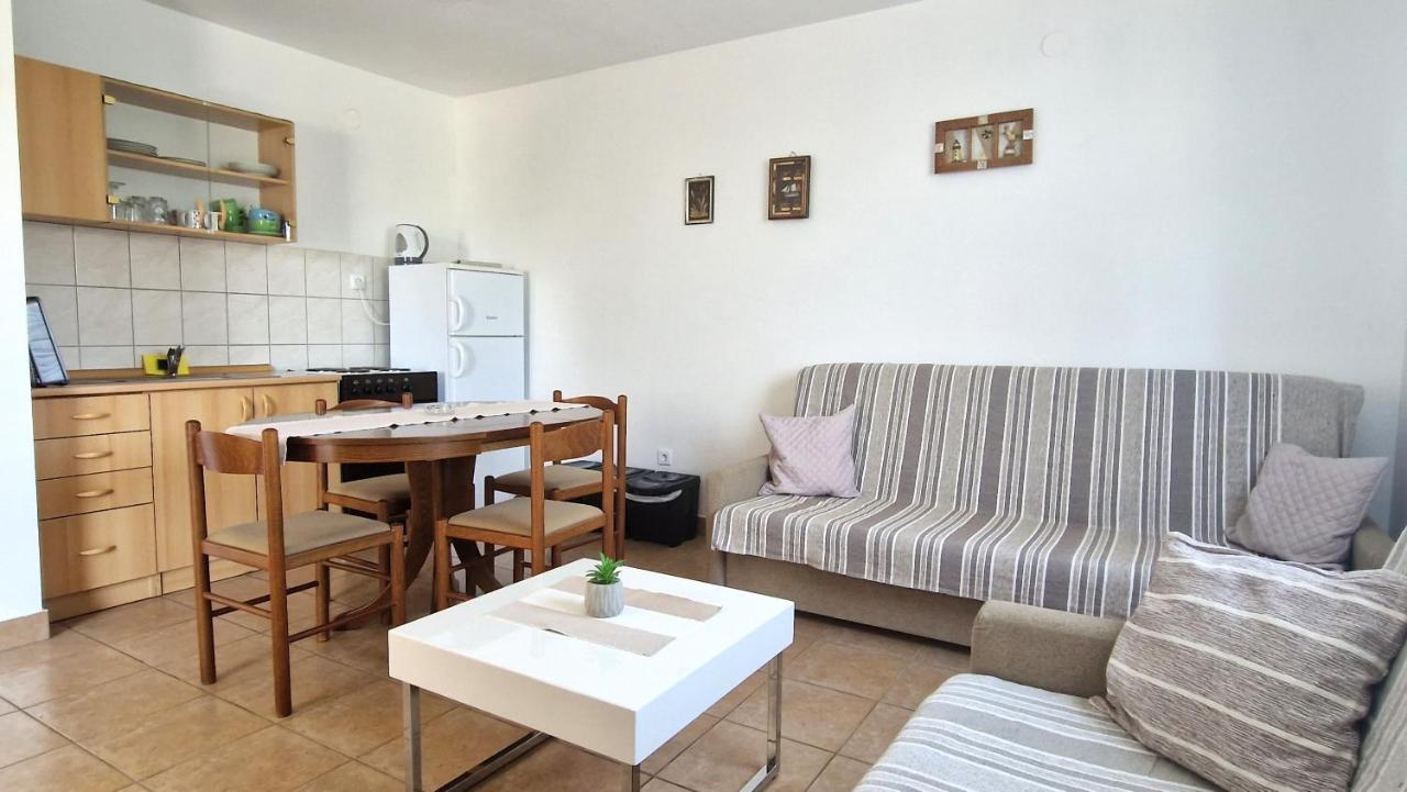 Apartment Hrzina Krk Town Luaran gambar
