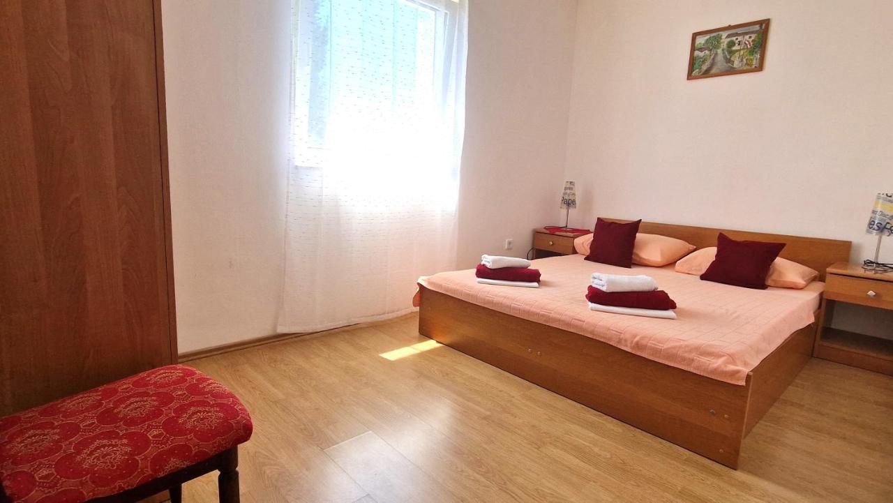 Apartment Hrzina Krk Town Luaran gambar